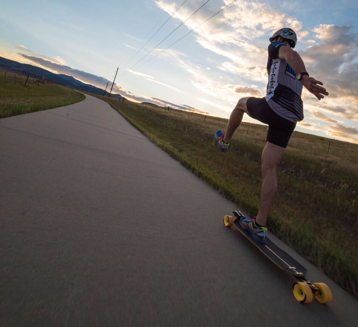 SUPER CRAZY SURF SKATEBOARD TRUCK MOUNT!